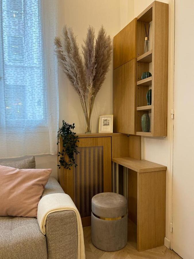 Le Studio Des Champs Elysees Parigi Esterno foto